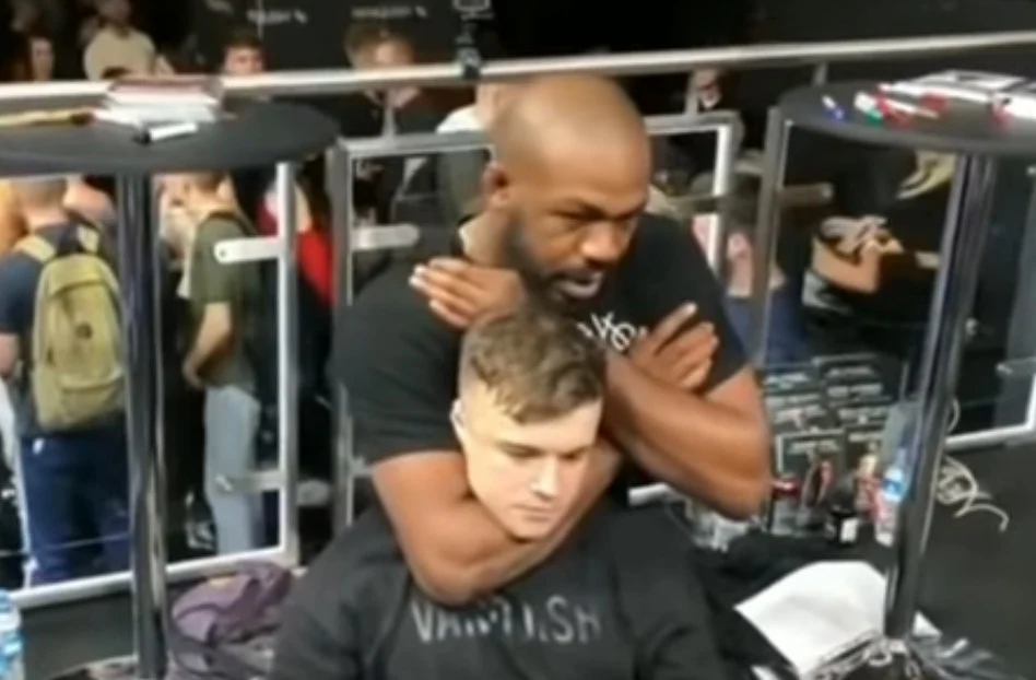 jon-jones-mata-leao-bjjnoticias